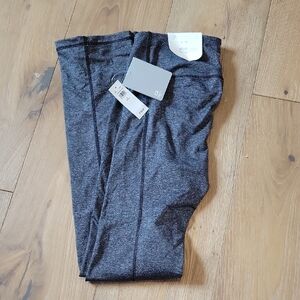 NWT Gray Gap Slim Straight Regular Rise Leggings Size Small New